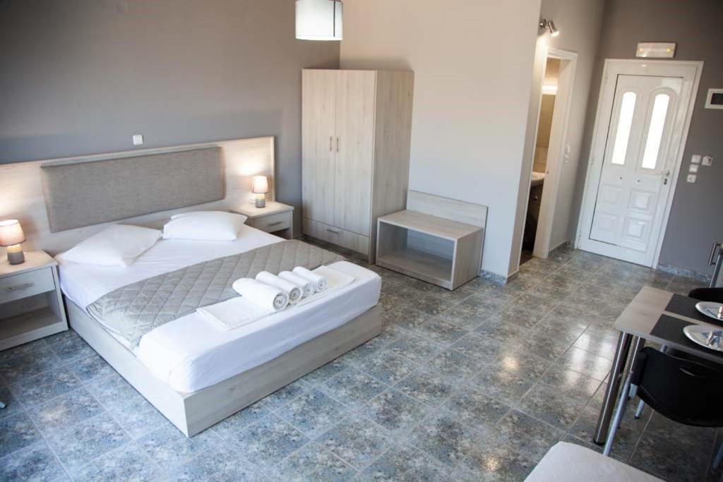 Nikoleta'S Studios Argostoli  Bagian luar foto